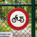 Verboden voor bromfietsen BELGIE - Afbeelding 2